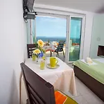 Apartment Dana
