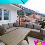 Dana Apartamento Makarska