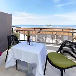 Dana Apartment *