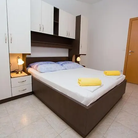 Apartament Dana