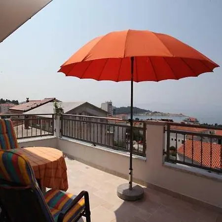 Dana Apartment