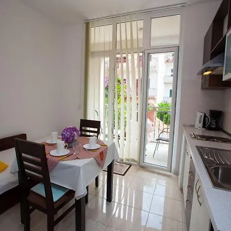 Dana Apartament Makarska