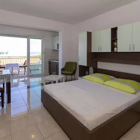 Apartment Dana Makarska