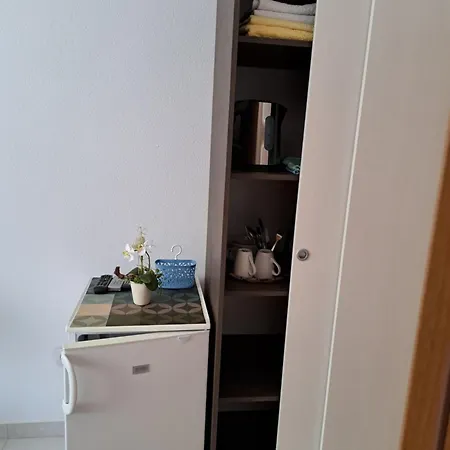 Dana Apartment *