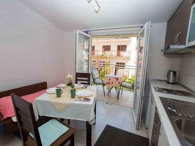 Апартаменти Dana Макарська