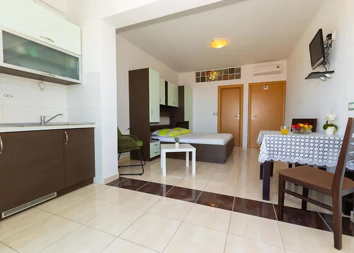 Dana Макарська