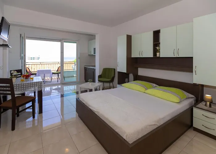 Апартаменти Dana Макарська