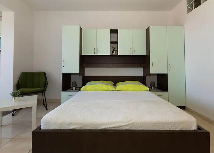 Dana マカルスカ