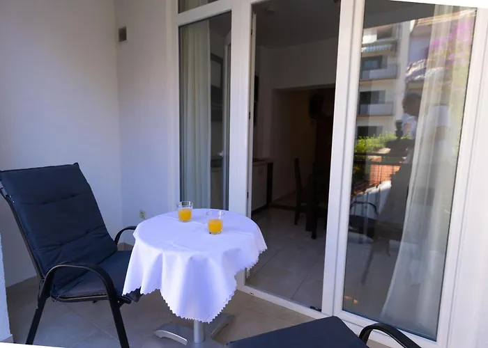 Dana マカルスカ